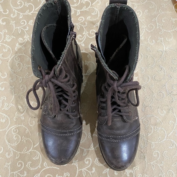 🌸 Aldo Brown leather boots 🌸 - Picture 2 of 4